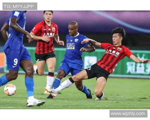 上港与国安激战之后的赛后采访精彩回顾与球员心声分享