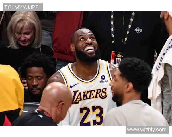 詹姆斯在湖人比赛中的精彩表现全程录像回顾与分析